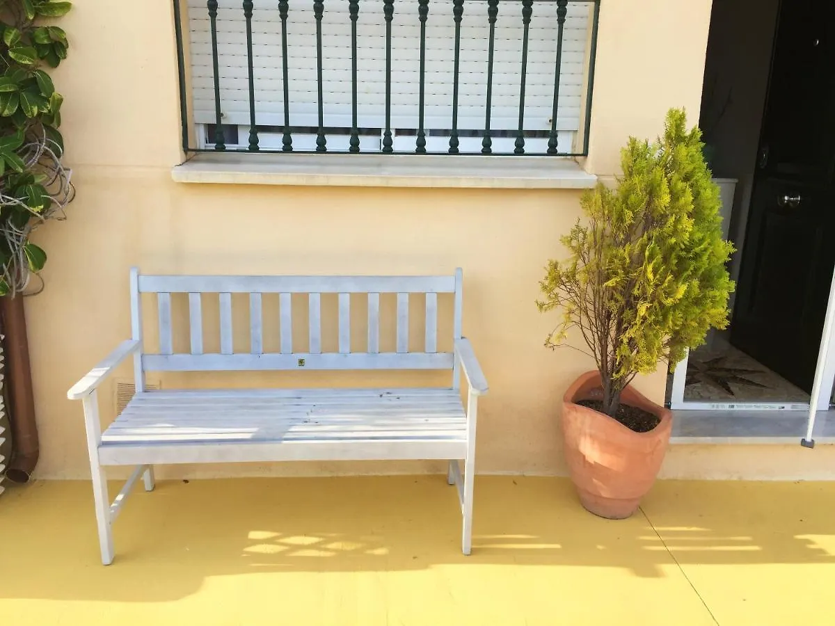 Marbella Beachside Retreat: 2-Bedroom Apartment with Pool and Wi-Fi