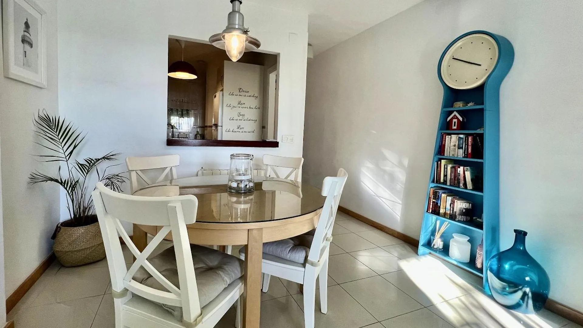 Marbella Beachside Retreat: 2-Bedroom Apartment with Pool and Wi-Fi Spain